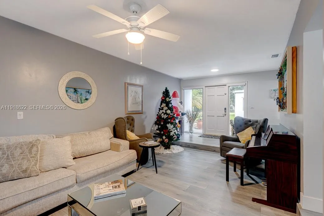 8290 Sunset Dr, Miami, Florida 33143, Miami, Florida 33143, 3 Bedrooms Bedrooms, ,3 BathroomsBathrooms,Residential,For Sale,8290 Sunset Dr, Miami, Florida 33143,A11918622