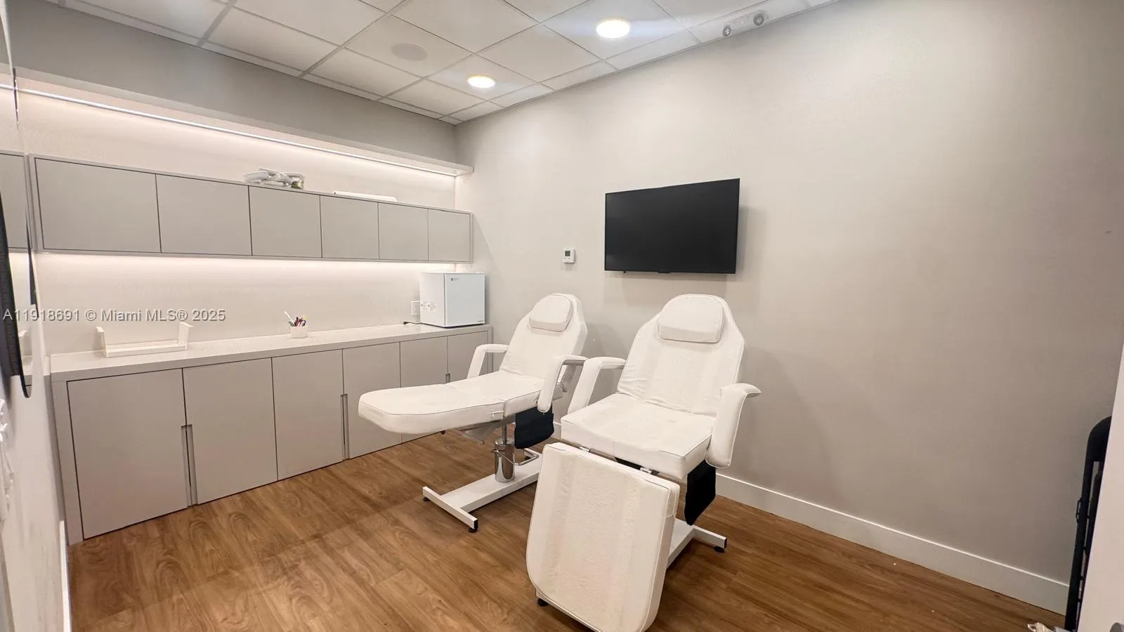 2820 Ne 214th St 1004, Aventura, Florida 33180, Aventura, Florida 33180, ,Commercial Sale,For Sale,2820 Ne 214th St 1004, Aventura, Florida 33180,A11918691