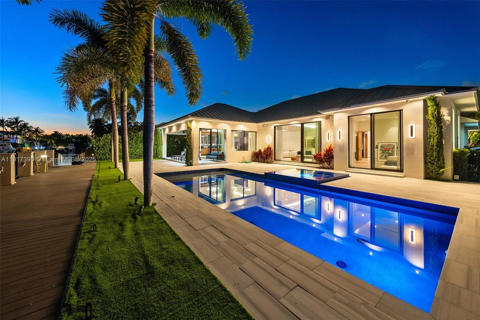 900 Washington St, Hollywood, Florida 33019, Hollywood, Florida 33019, 4 Bedrooms Bedrooms, ,4 BathroomsBathrooms,Residential,For Sale,900 Washington St, Hollywood, Florida 33019,A11917390