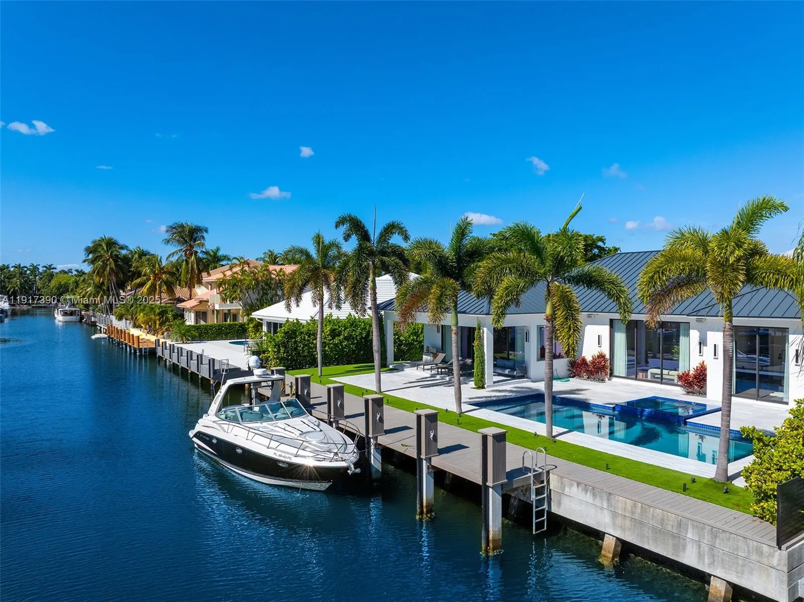 900 Washington St, Hollywood, Florida 33019, Hollywood, Florida 33019, 4 Bedrooms Bedrooms, ,4 BathroomsBathrooms,Residential,For Sale,900 Washington St, Hollywood, Florida 33019,A11917390