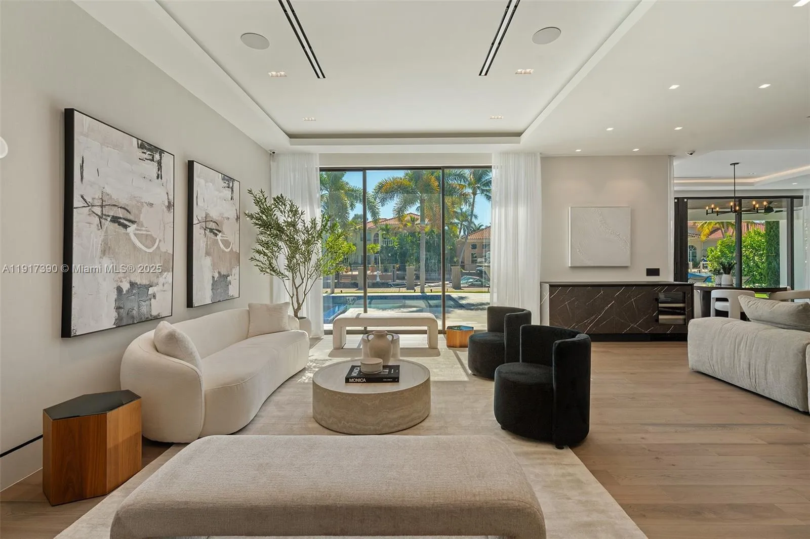 900 Washington St, Hollywood, Florida 33019, Hollywood, Florida 33019, 4 Bedrooms Bedrooms, ,4 BathroomsBathrooms,Residential,For Sale,900 Washington St, Hollywood, Florida 33019,A11917390