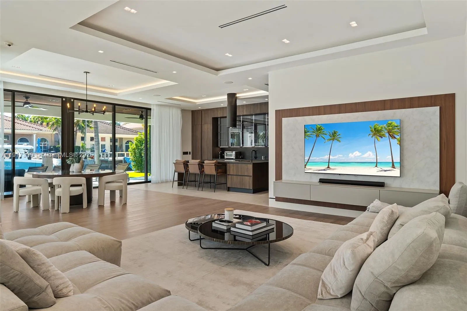 900 Washington St, Hollywood, Florida 33019, Hollywood, Florida 33019, 4 Bedrooms Bedrooms, ,4 BathroomsBathrooms,Residential,For Sale,900 Washington St, Hollywood, Florida 33019,A11917390