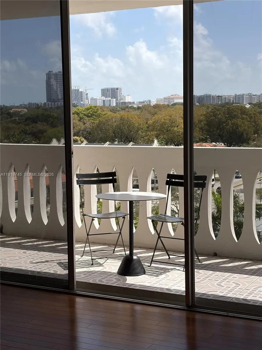 625 Biltmore Way 805, Coral Gables, Florida 33134, Coral Gables, Florida 33134, 2 Bedrooms Bedrooms, ,2 BathroomsBathrooms,Residential Lease,For Rent,625 Biltmore Way 805, Coral Gables, Florida 33134,A11918745