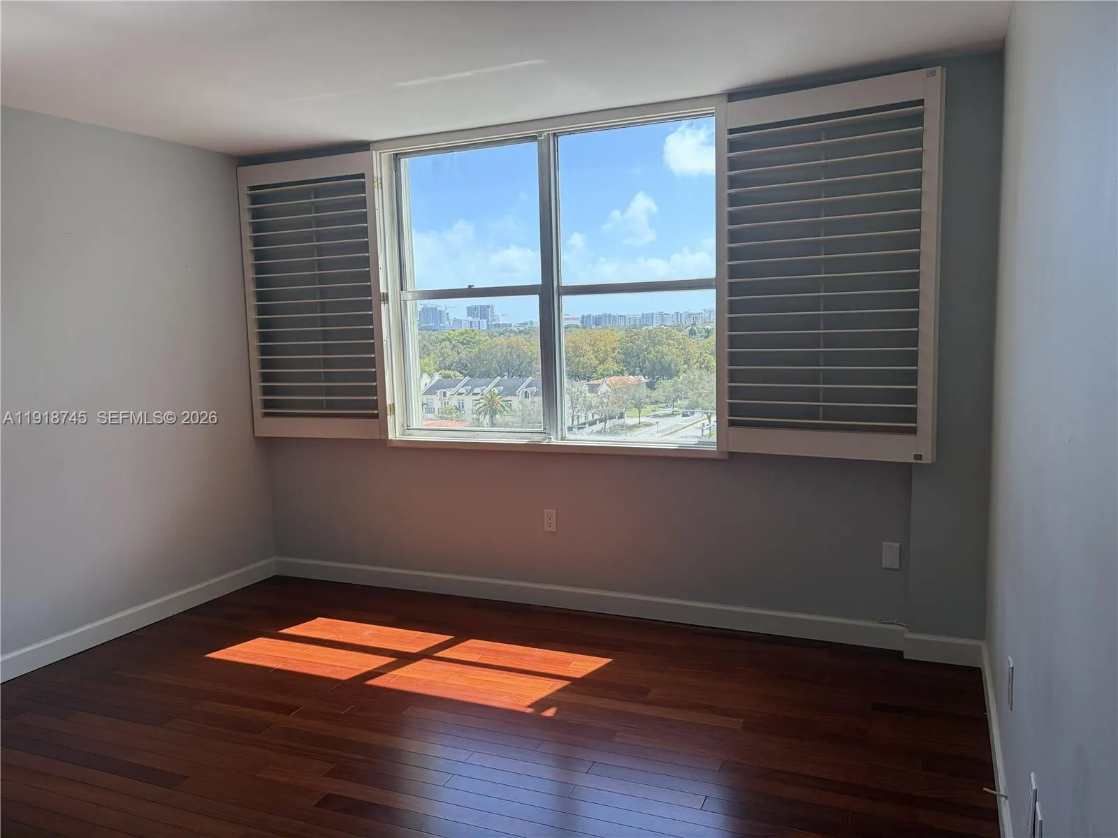625 Biltmore Way 805, Coral Gables, Florida 33134, Coral Gables, Florida 33134, 2 Bedrooms Bedrooms, ,2 BathroomsBathrooms,Residential Lease,For Rent,625 Biltmore Way 805, Coral Gables, Florida 33134,A11918745