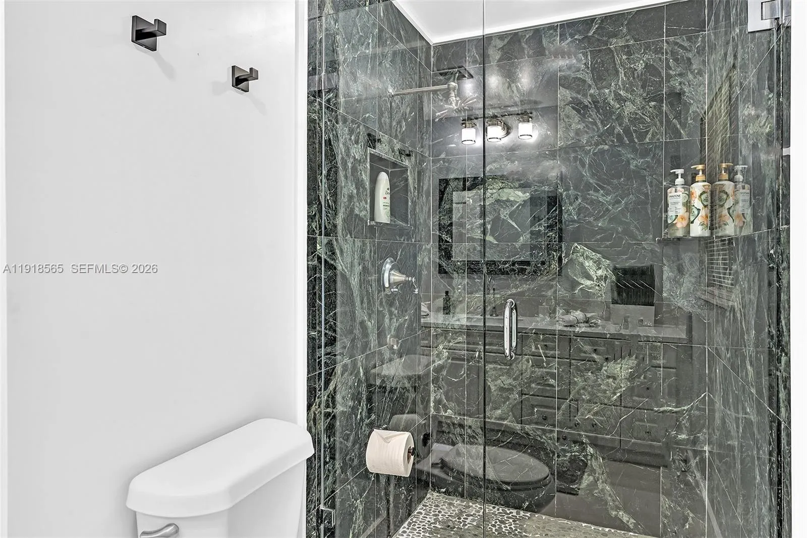 2191 Sw 27th Ln, Fort Lauderdale, Florida 33312, Fort Lauderdale, Florida 33312, 5 Bedrooms Bedrooms, ,3 BathroomsBathrooms,Residential Lease,For Rent,2191 Sw 27th Ln, Fort Lauderdale, Florida 33312,A11918565