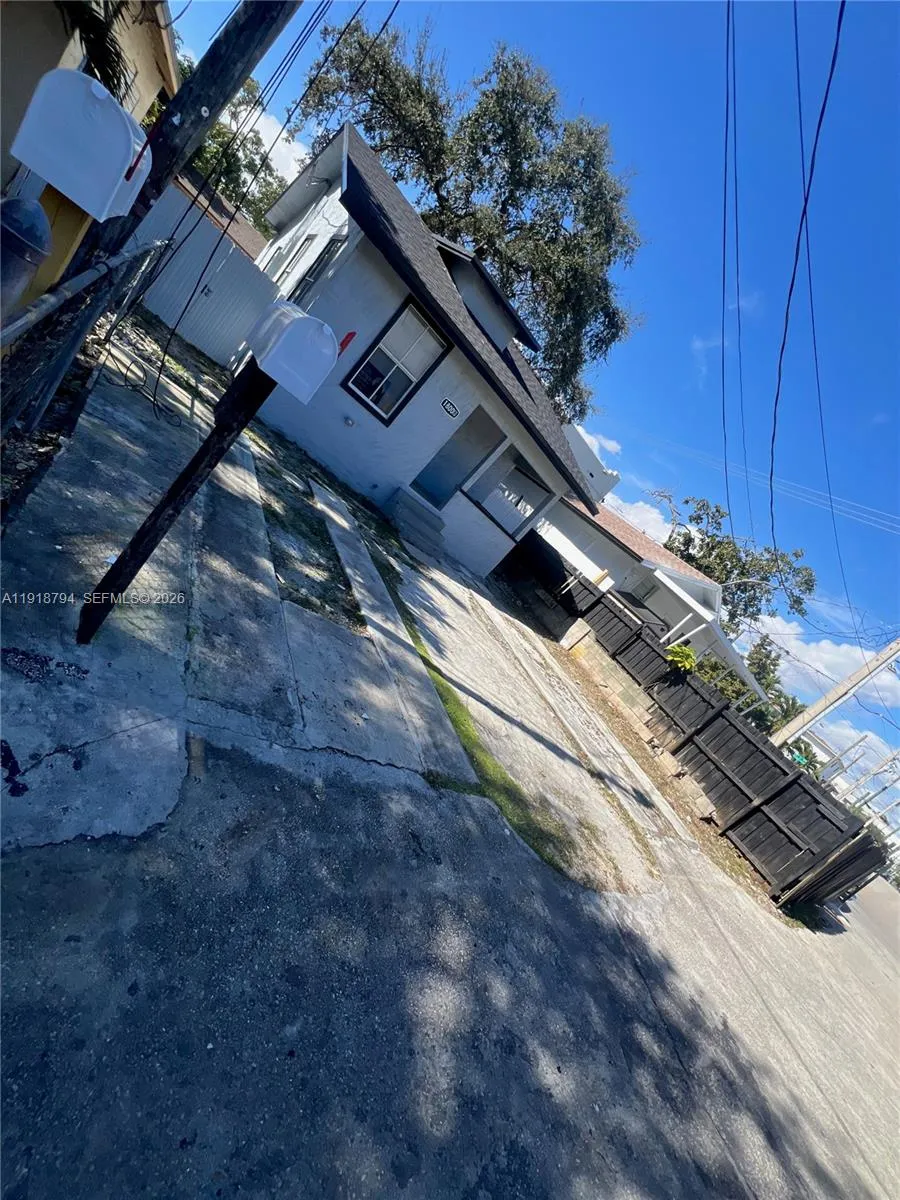 1800 Sw 3rd St, Miami, Florida 33135, Miami, Florida 33135, 2 Bedrooms Bedrooms, ,1 BathroomBathrooms,Residential,For Sale,1800 Sw 3rd St, Miami, Florida 33135,A11918794