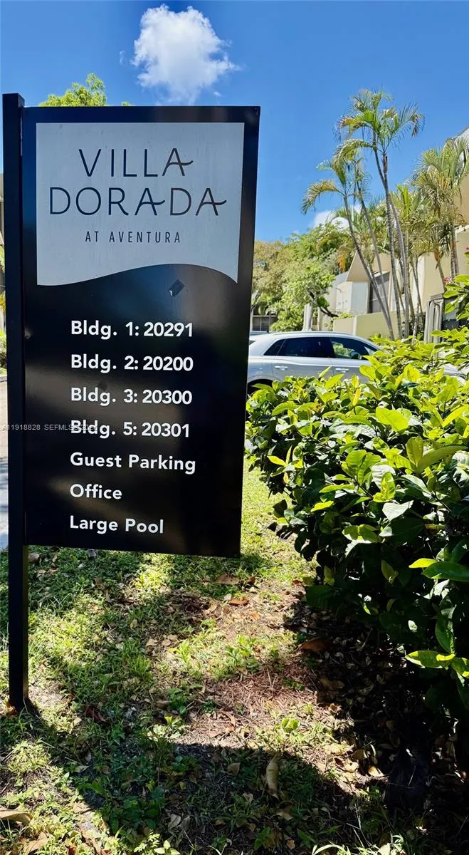 20200 W Country Club Dr 112, Aventura, Florida 331, Aventura, Florida 33180, 3 Bedrooms Bedrooms, ,2 BathroomsBathrooms,Residential,For Sale,20200 W Country Club Dr 112, Aventura, Florida 331,A11918828