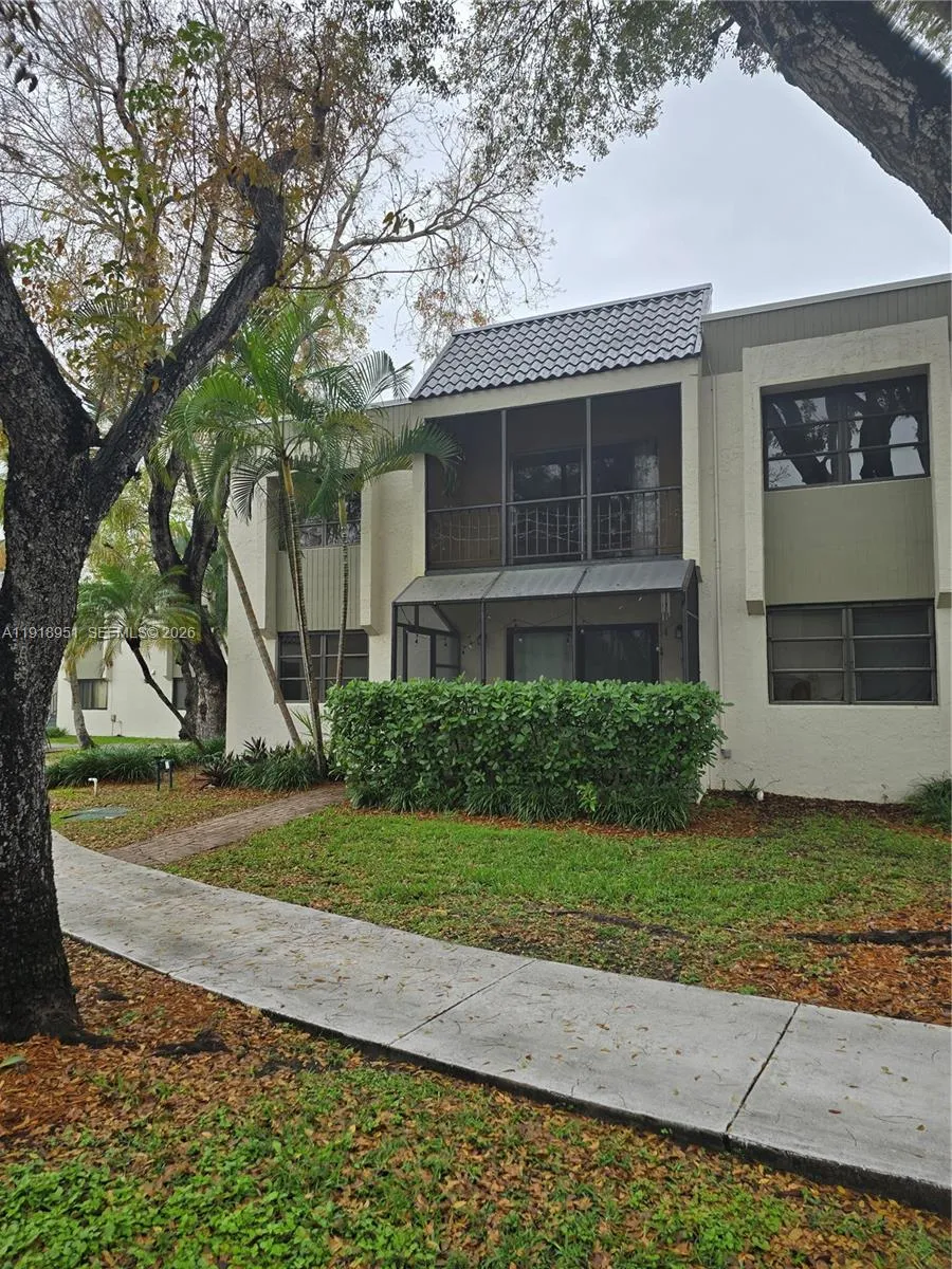 7925 Sw 104th St 201e, Miami, Florida 33156, Miami, Florida 33156, 3 Bedrooms Bedrooms, ,2 BathroomsBathrooms,Residential Lease,For Rent,7925 Sw 104th St 201e, Miami, Florida 33156,A11918951