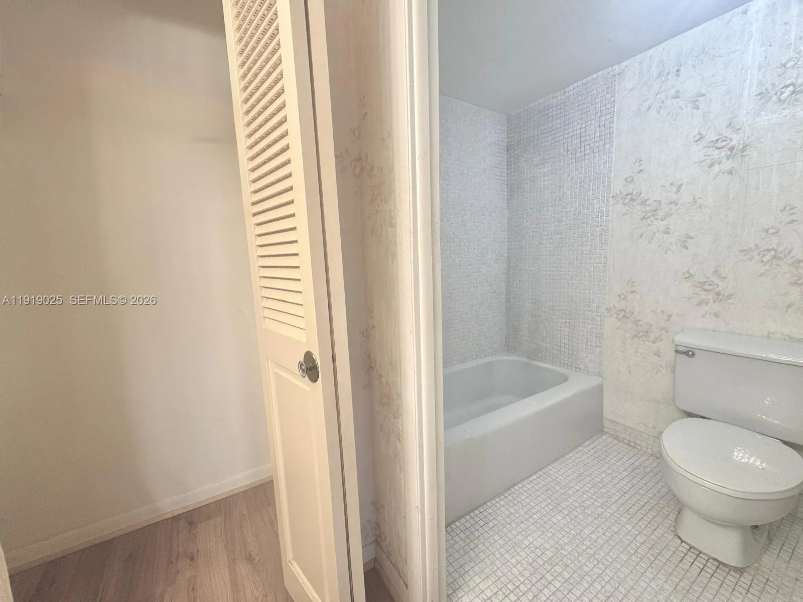 3800 S Ocean Dr 306, Hollywood, Florida 33019, Hollywood, Florida 33019, 2 Bedrooms Bedrooms, ,2 BathroomsBathrooms,Residential,For Sale,3800 S Ocean Dr 306, Hollywood, Florida 33019,A11919025