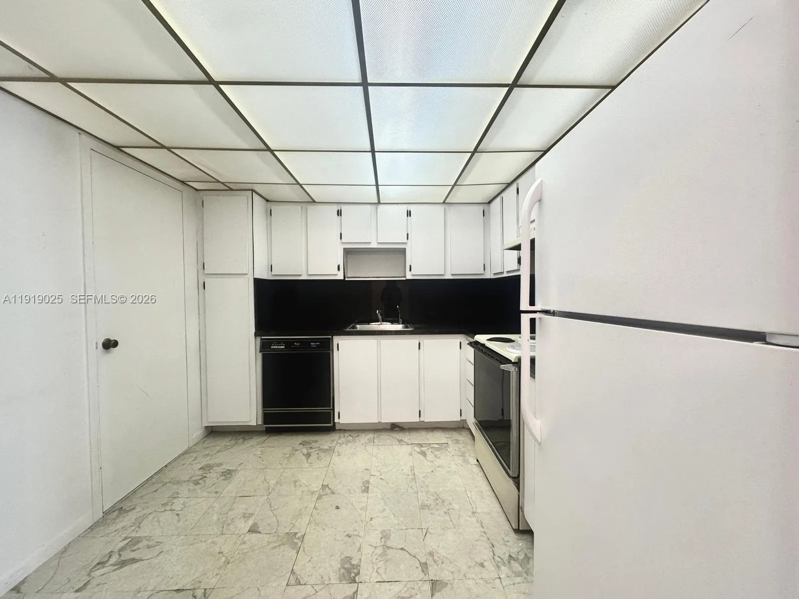 3800 S Ocean Dr 306, Hollywood, Florida 33019, Hollywood, Florida 33019, 2 Bedrooms Bedrooms, ,2 BathroomsBathrooms,Residential,For Sale,3800 S Ocean Dr 306, Hollywood, Florida 33019,A11919025