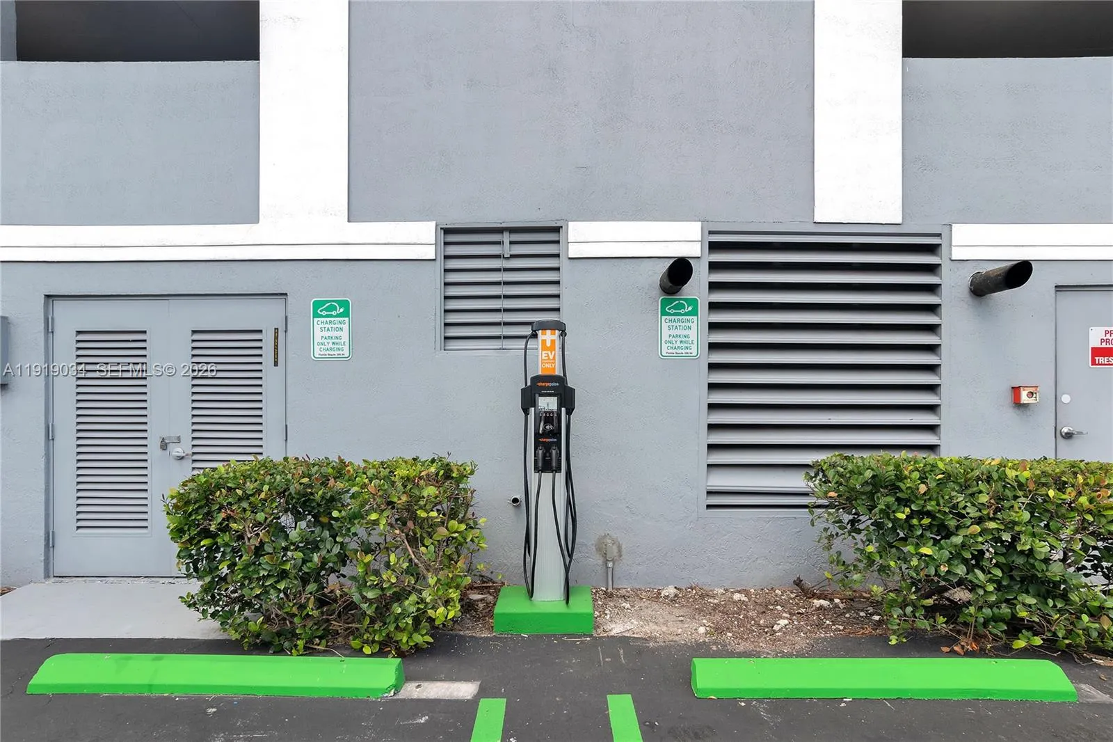 5077 Nw 7th St 610, Miami, Florida 33126, Miami, Florida 33126, 1 Bedroom Bedrooms, ,1 BathroomBathrooms,Residential Lease,For Rent,5077 Nw 7th St 610, Miami, Florida 33126,A11919034