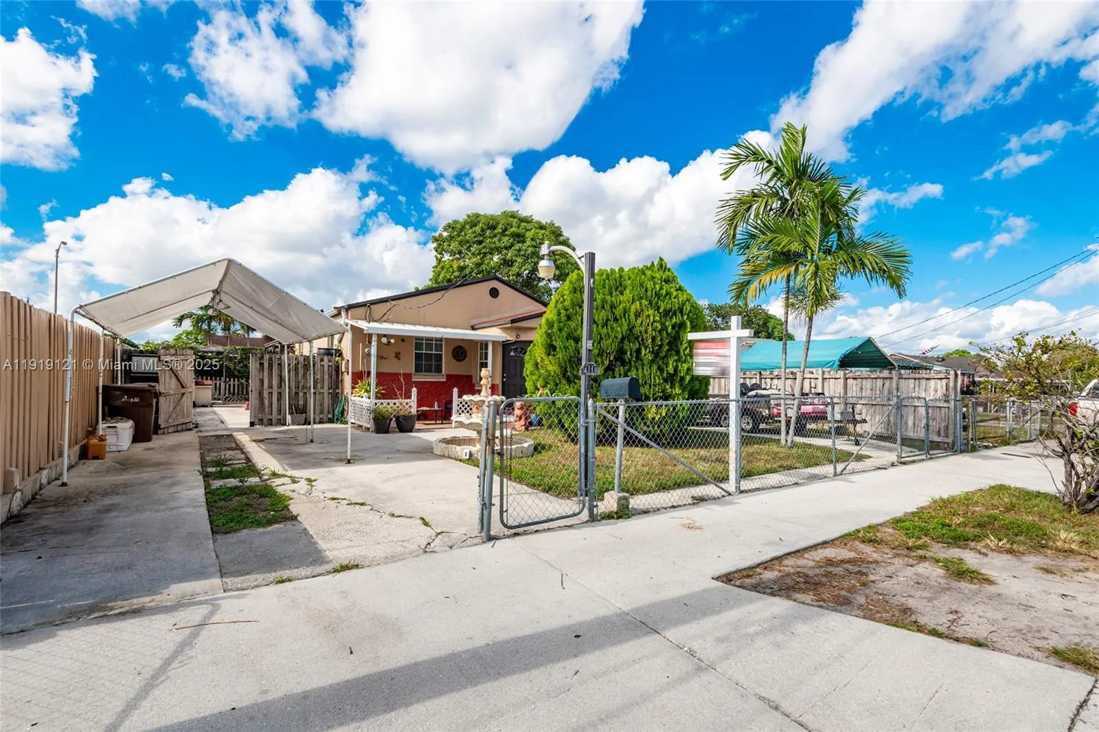 4118 E 10th Ct, Hialeah, Florida 33013, Hialeah, Florida 33013, 3 Bedrooms Bedrooms, ,2 BathroomsBathrooms,Residential,For Sale,4118 E 10th Ct, Hialeah, Florida 33013,A11919121