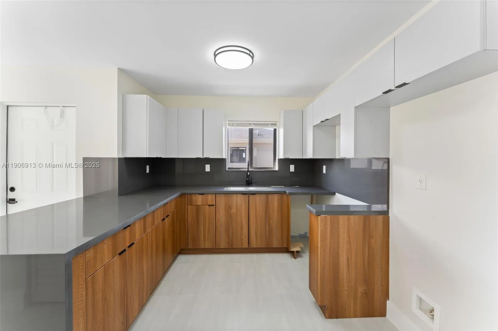 1171 Nw 66th St, Miami, Florida 33150, Miami, Florida 33150, ,Residential Income,For Sale,1171 Nw 66th St, Miami, Florida 33150,A11906913