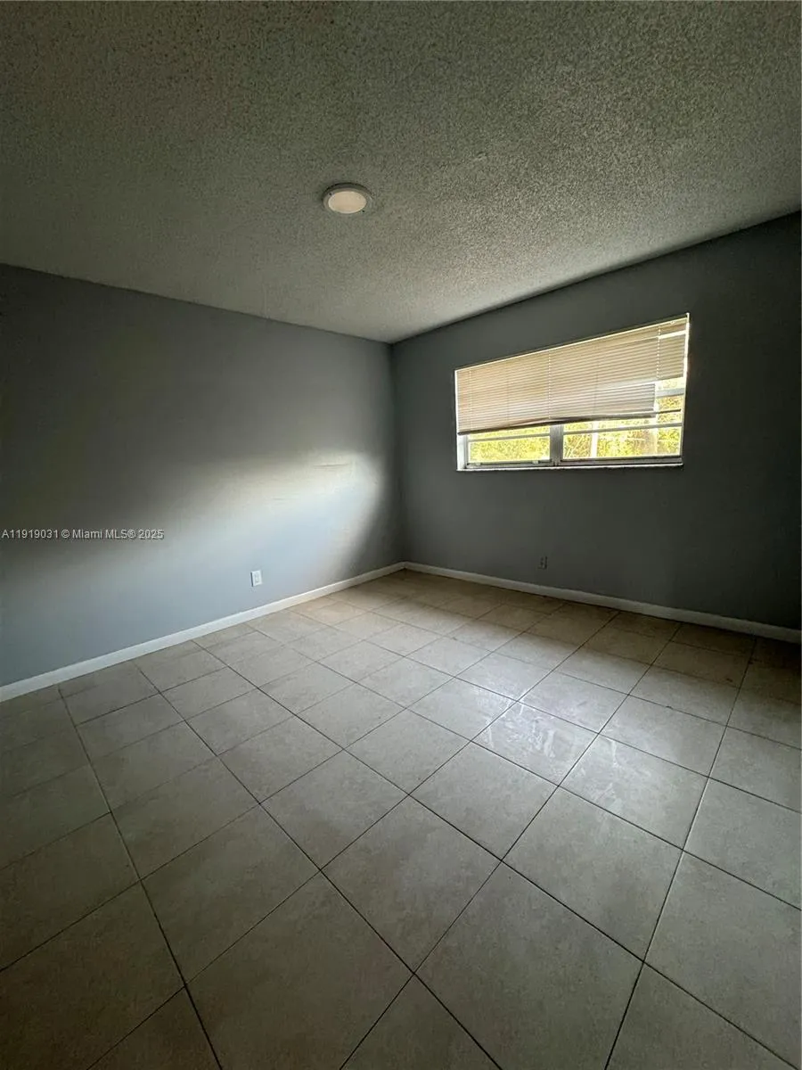 6840 Pembroke Rd 202, Pembroke Pines, Florida 3302, Pembroke Pines, Florida 33023, 2 Bedrooms Bedrooms, ,1 BathroomBathrooms,Residential Lease,For Rent,6840 Pembroke Rd 202, Pembroke Pines, Florida 3302,A11919031