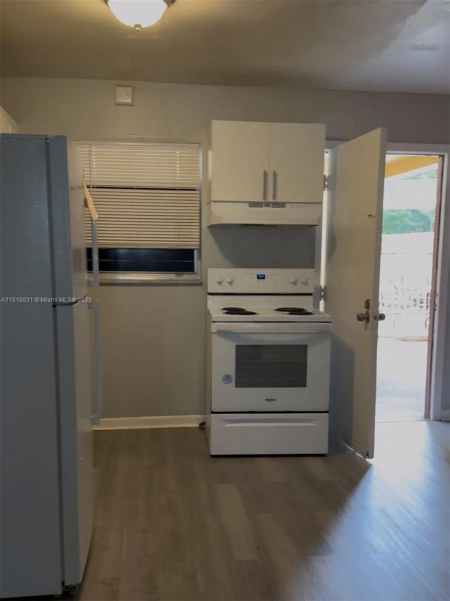 6840 Pembroke Rd 202, Pembroke Pines, Florida 3302, Pembroke Pines, Florida 33023, 2 Bedrooms Bedrooms, ,1 BathroomBathrooms,Residential Lease,For Rent,6840 Pembroke Rd 202, Pembroke Pines, Florida 3302,A11919031