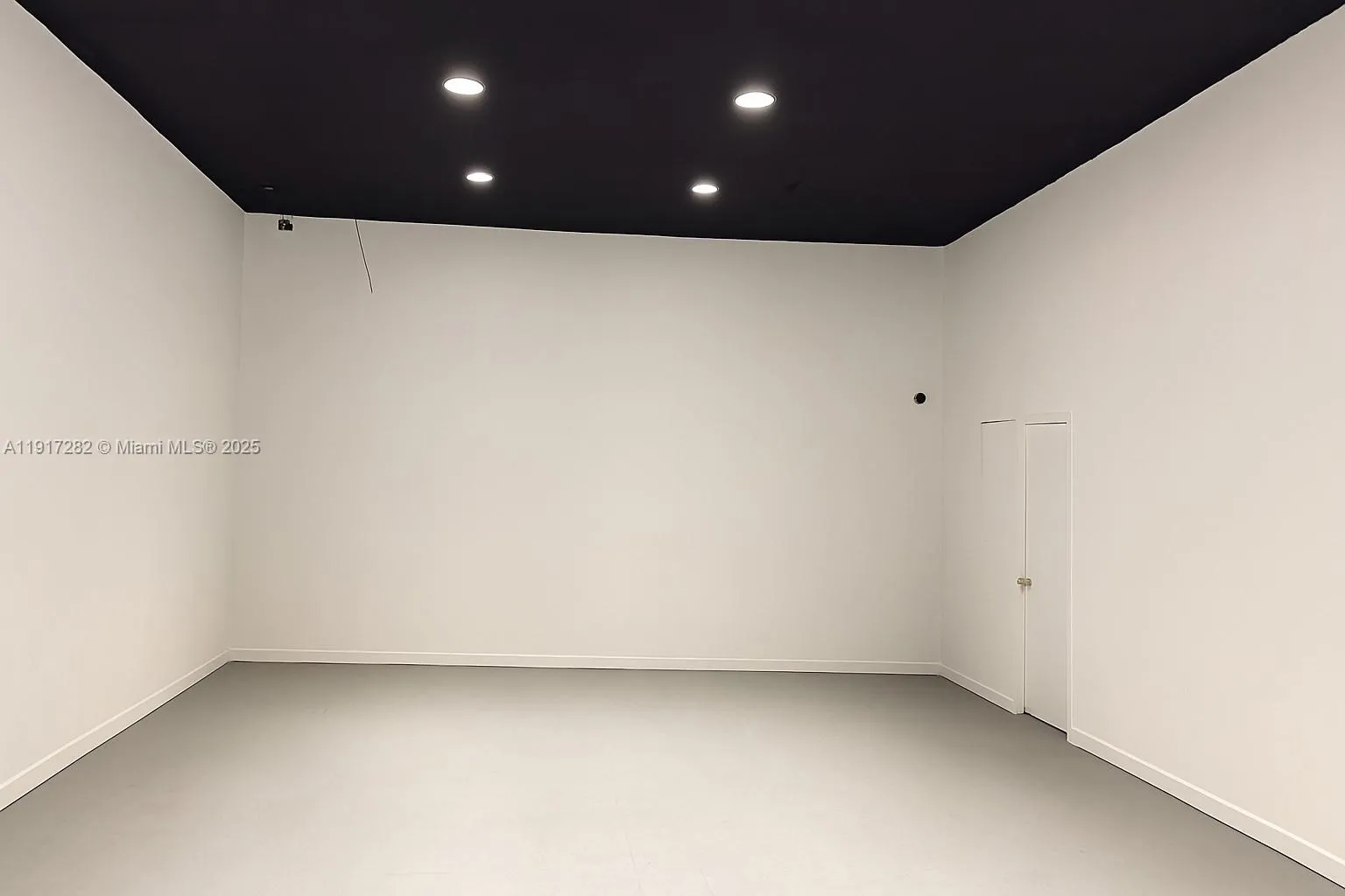 5798 Sw 8th St, West Miami, Florida 33144, West Miami, Florida 33144, ,Commercial Lease,For Rent,5798 Sw 8th St, West Miami, Florida 33144,A11917282