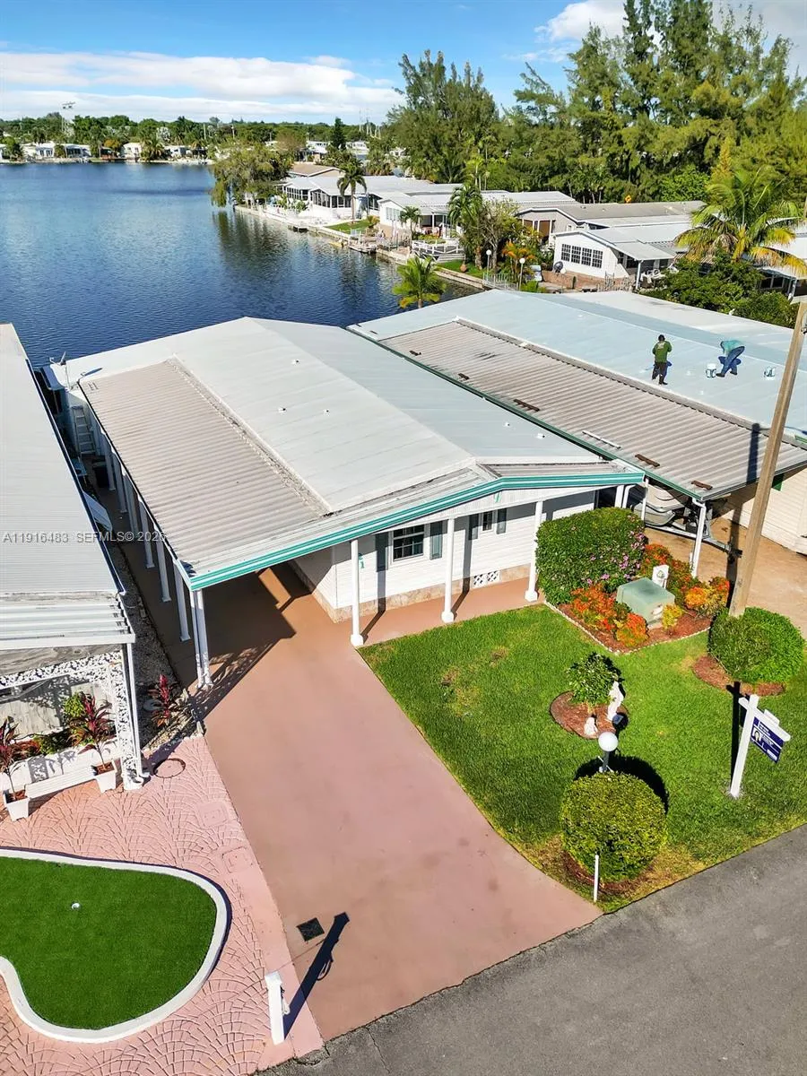 3121 Sw 58th Pl, Dania Beach, Florida 33312, Dania Beach, Florida 33312, 2 Bedrooms Bedrooms, ,2 BathroomsBathrooms,Residential,For Sale,3121 Sw 58th Pl, Dania Beach, Florida 33312,A11916483
