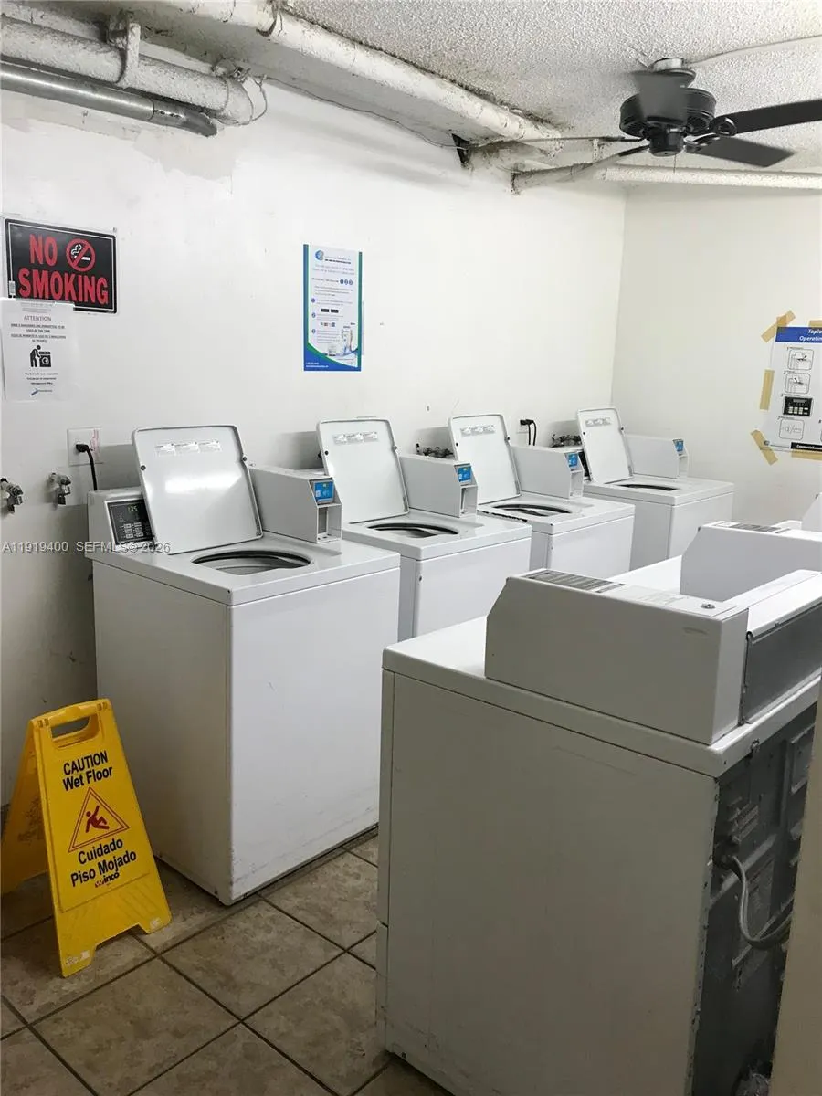 16950 W Dixie Hwy A631 Hwy 631, North Miami Beach, North Miami Beach, Florida 33160, 1 Bedroom Bedrooms, ,1 BathroomBathrooms,Residential Lease,For Rent,16950 W Dixie Hwy A631 Hwy 631, North Miami Beach,A11919400