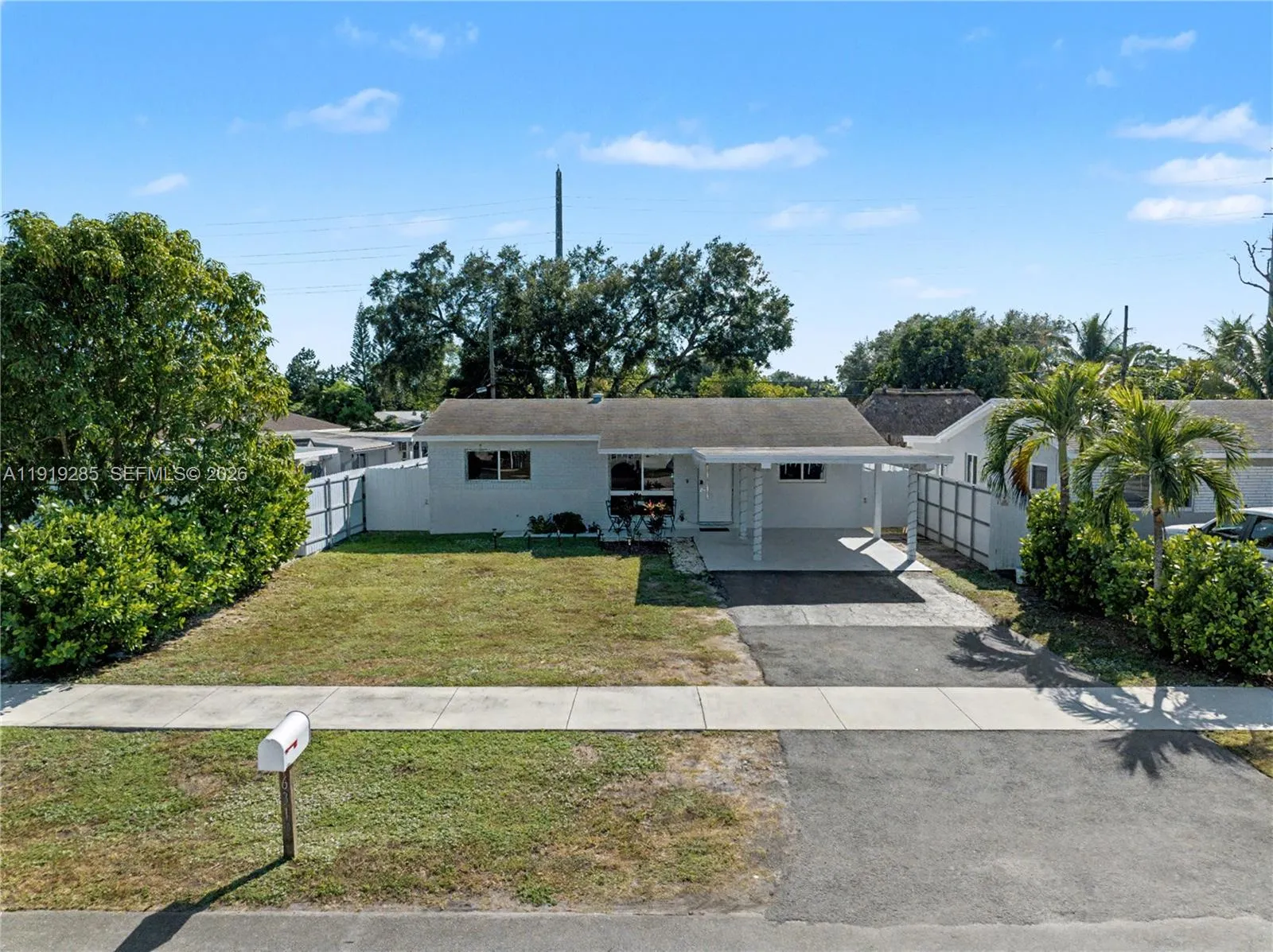 6310 Adams St, Hollywood, Florida 33023, Hollywood, Florida 33023, 3 Bedrooms Bedrooms, 8 Rooms Rooms,2 BathroomsBathrooms,Residential,For Sale,6310 Adams St, Hollywood, Florida 33023,A11919285