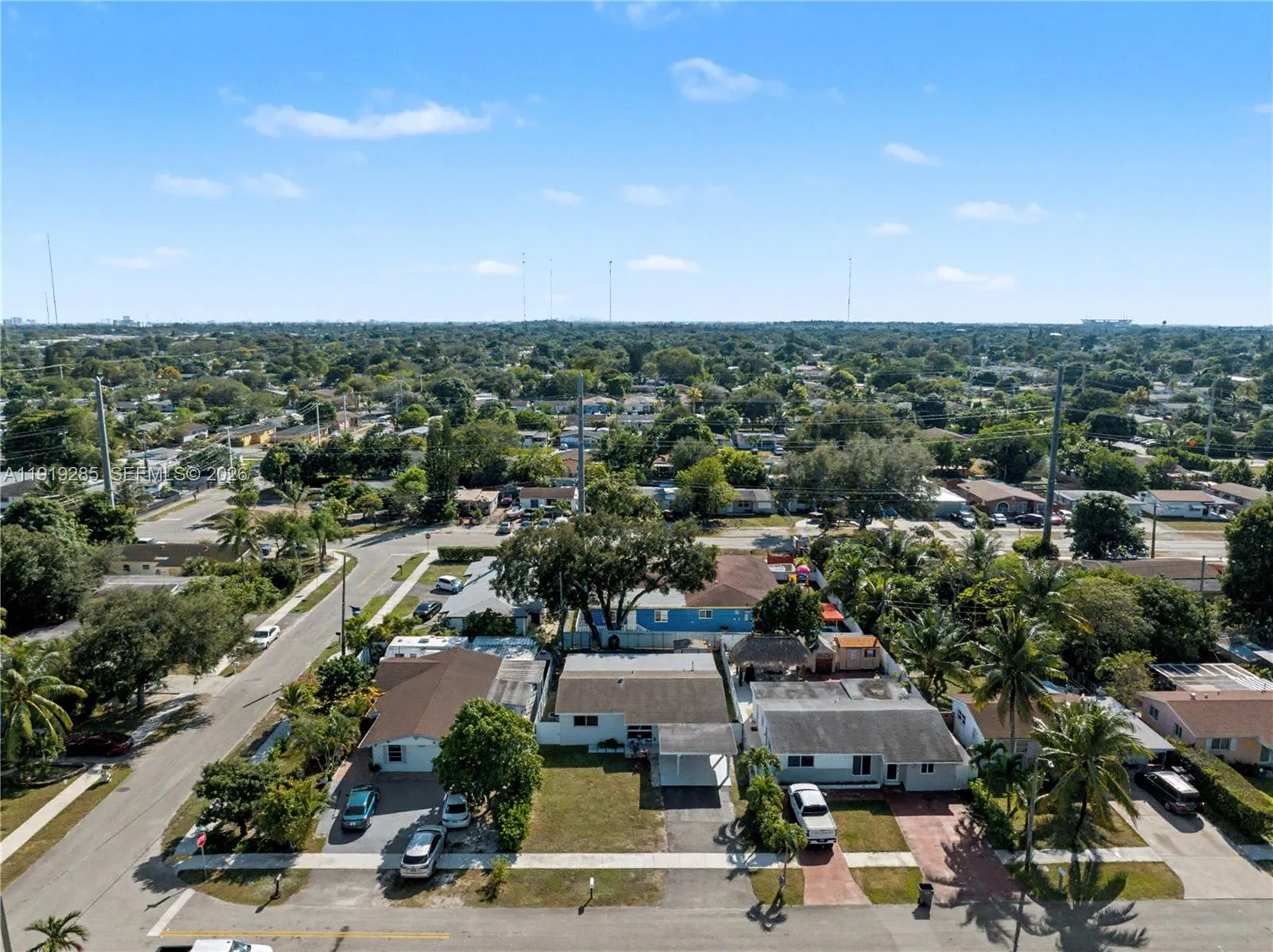 6310 Adams St, Hollywood, Florida 33023, Hollywood, Florida 33023, 3 Bedrooms Bedrooms, 8 Rooms Rooms,2 BathroomsBathrooms,Residential,For Sale,6310 Adams St, Hollywood, Florida 33023,A11919285