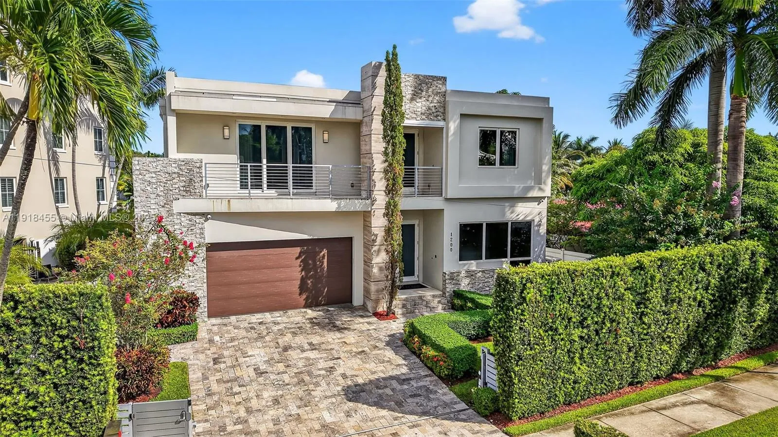 Fort Lauderdale, Florida 33316, 4 Bedrooms Bedrooms, ,4 BathroomsBathrooms,Residential,For Sale,A11918455