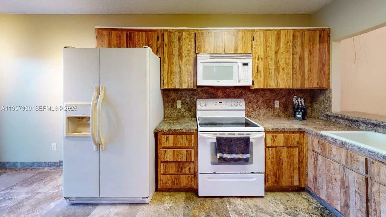 4222 Sw 87th Ter, Davie, Florida 33328, Davie, Florida 33328, 2 Bedrooms Bedrooms, ,2 BathroomsBathrooms,Residential,For Sale,4222 Sw 87th Ter, Davie, Florida 33328,A11907930