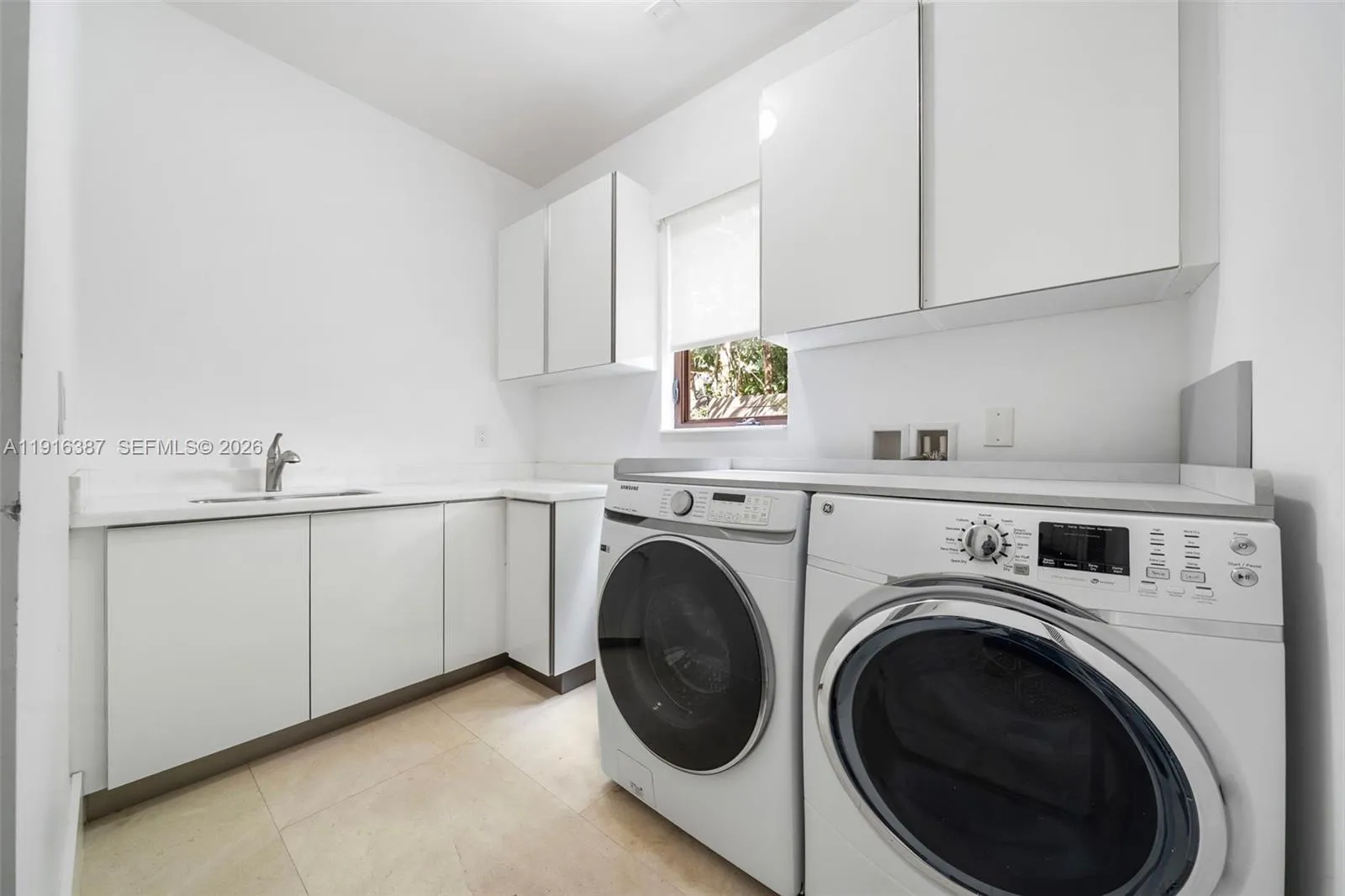 1621 S Bayshore Dr, Miami, Florida 33133, Miami, Florida 33133, 5 Bedrooms Bedrooms, ,5 BathroomsBathrooms,Residential,For Sale,1621 S Bayshore Dr, Miami, Florida 33133,A11916387