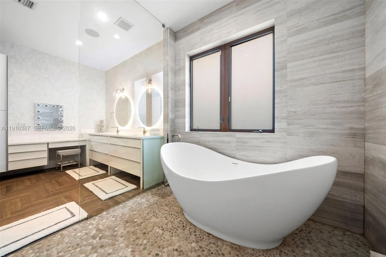 1621 S Bayshore Dr, Miami, Florida 33133, Miami, Florida 33133, 5 Bedrooms Bedrooms, ,5 BathroomsBathrooms,Residential,For Sale,1621 S Bayshore Dr, Miami, Florida 33133,A11916387