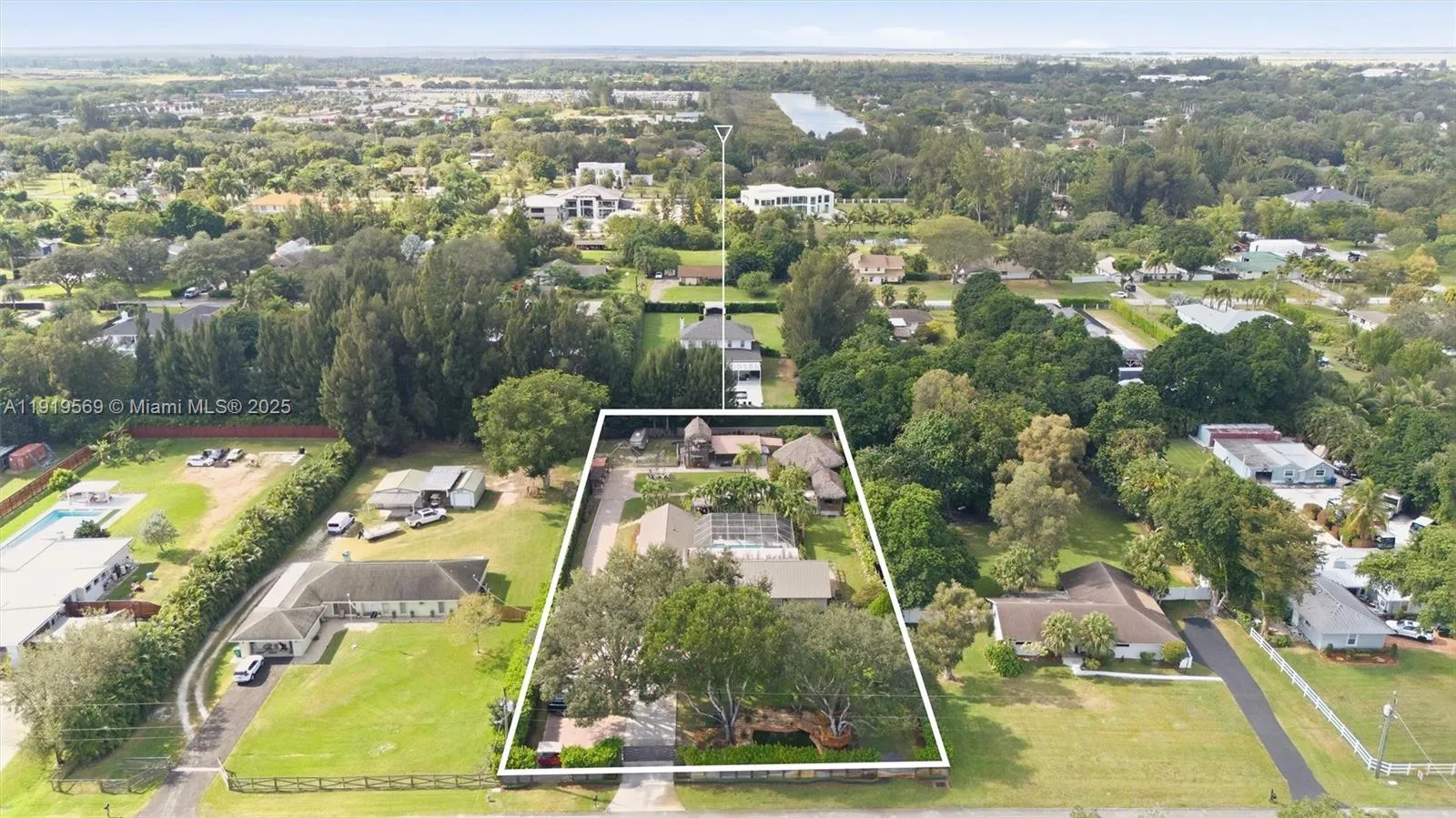 5601 Sw 195th Ter, Southwest Ranches, Florida 3333, Southwest Ranches, Florida 33332, 5 Bedrooms Bedrooms, ,3 BathroomsBathrooms,Residential,For Sale,5601 Sw 195th Ter, Southwest Ranches, Florida 3333,A11919569