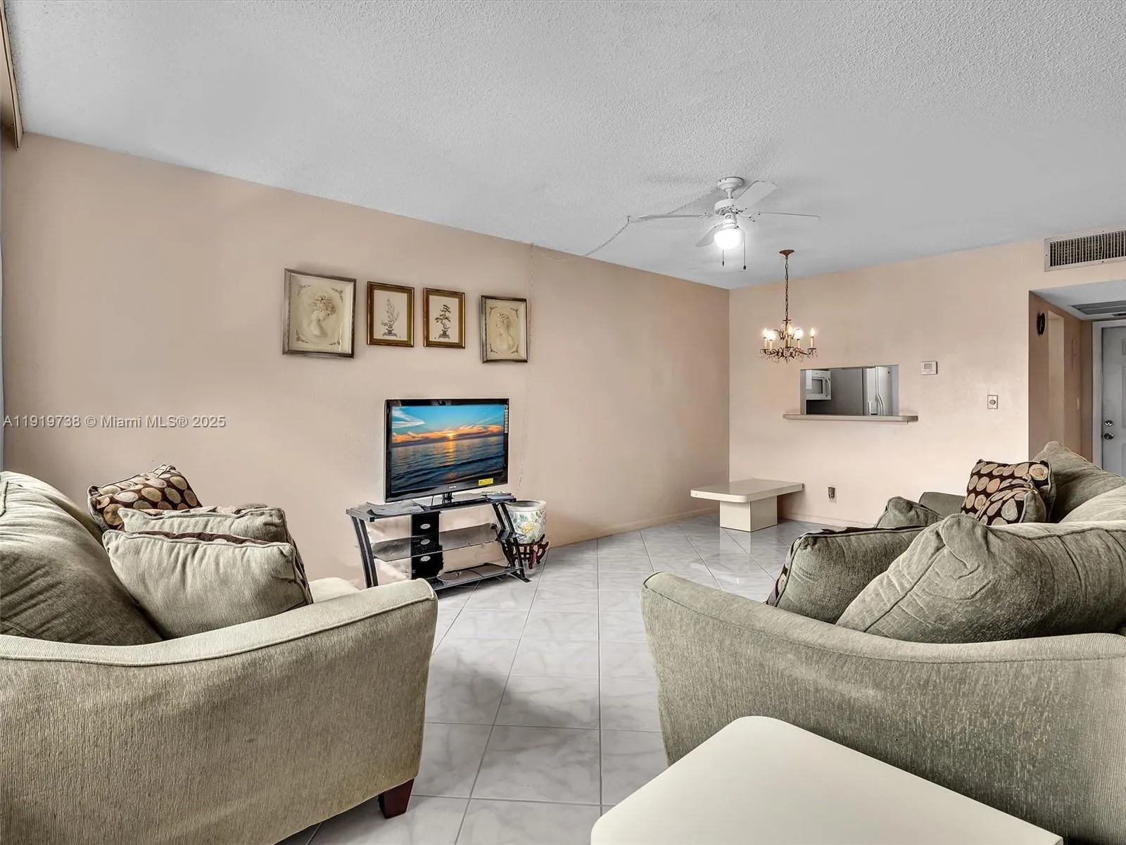 5102 Nw 36th St 607, Lauderdale Lakes, Florida 333, Lauderdale Lakes, Florida 33319, 1 Bedroom Bedrooms, ,1 BathroomBathrooms,Residential,For Sale,5102 Nw 36th St 607, Lauderdale Lakes, Florida 333,A11919738