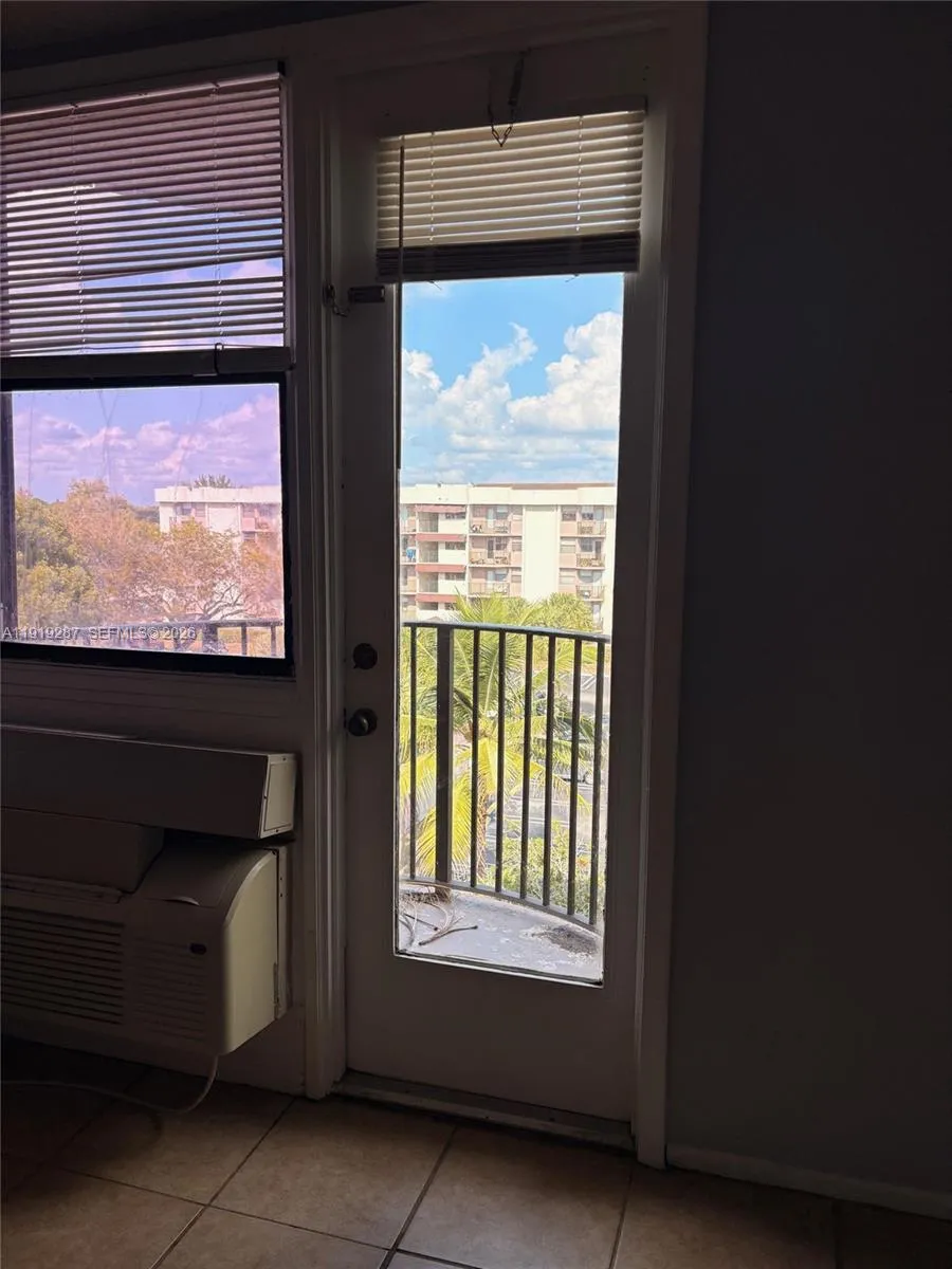 2701 Riverside Dr 503-b, Coral Springs, Florida 33, Coral Springs, Florida 33065, 1 Bedroom Bedrooms, ,1 BathroomBathrooms,Residential Lease,For Rent,2701 Riverside Dr 503-b, Coral Springs, Florida 33,A11919287