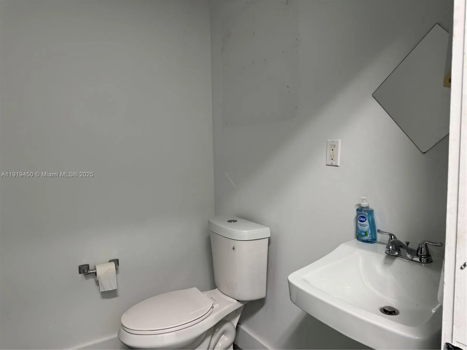 239 Nw 26th St, Miami, Florida 33127, Miami, Florida 33127, ,Commercial Sale,For Sale,239 Nw 26th St, Miami, Florida 33127,A11919450