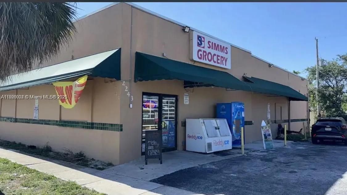 2243 Simms St, Hollywood, Florida 33020, Hollywood, Florida 33020, ,Commercial Sale,For Sale,2243 Simms St, Hollywood, Florida 33020,A11920924