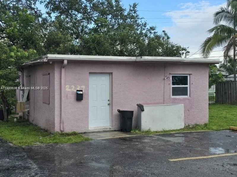 2243 Simms St, Hollywood, Florida 33020, Hollywood, Florida 33020, ,Commercial Sale,For Sale,2243 Simms St, Hollywood, Florida 33020,A11920924