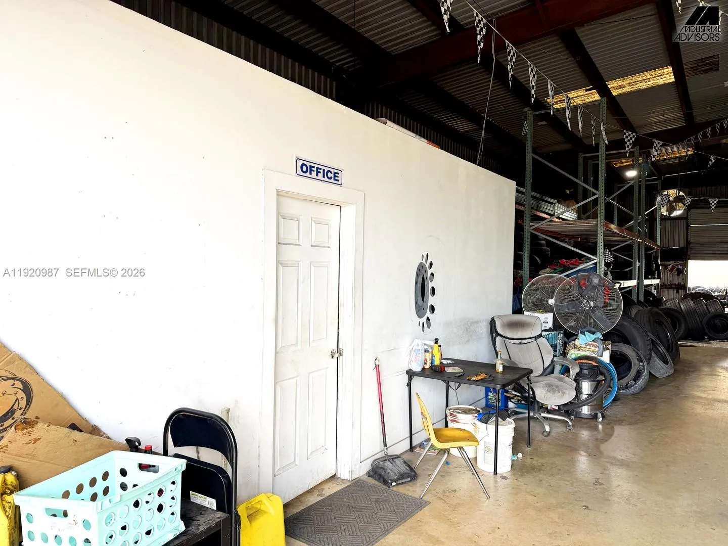 8115 Nw 98th St, Hialeah Gardens, Florida 33016, Hialeah Gardens, Florida 33016, ,Commercial Lease,For Rent,8115 Nw 98th St, Hialeah Gardens, Florida 33016,A11920987