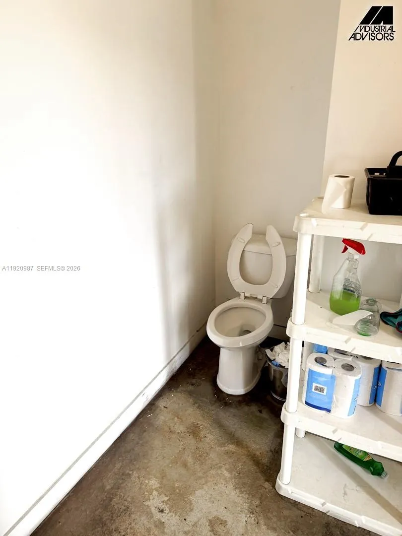 8115 Nw 98th St, Hialeah Gardens, Florida 33016, Hialeah Gardens, Florida 33016, ,Commercial Lease,For Rent,8115 Nw 98th St, Hialeah Gardens, Florida 33016,A11920987