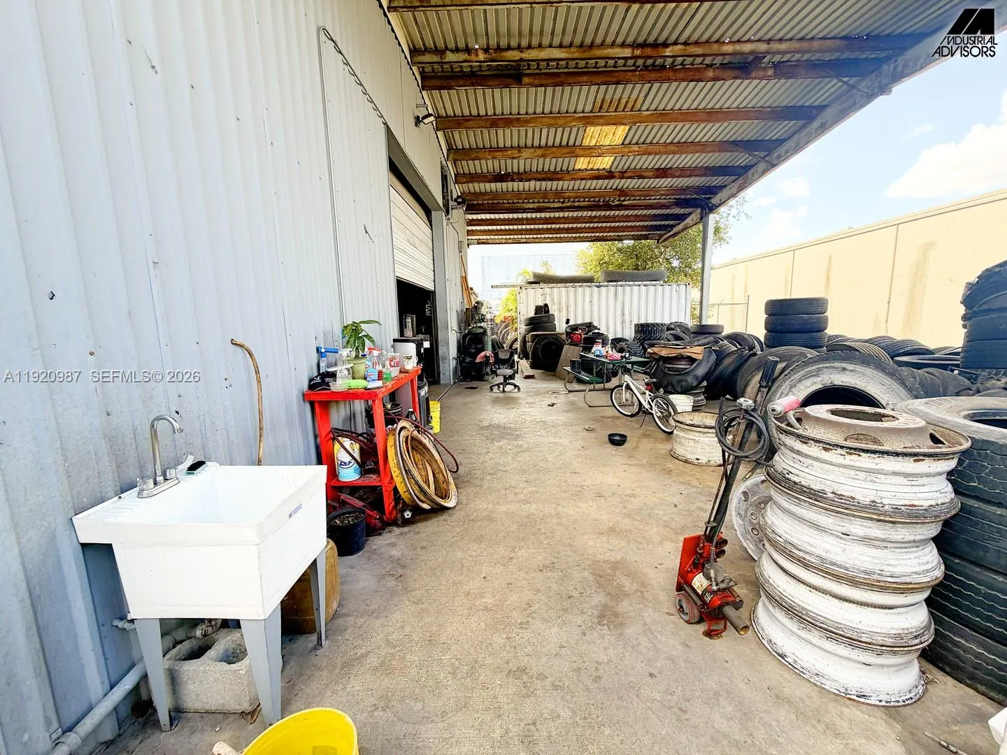 8115 Nw 98th St, Hialeah Gardens, Florida 33016, Hialeah Gardens, Florida 33016, ,Commercial Lease,For Rent,8115 Nw 98th St, Hialeah Gardens, Florida 33016,A11920987
