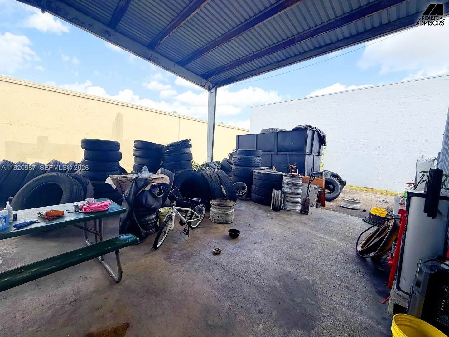 8115 Nw 98th St, Hialeah Gardens, Florida 33016, Hialeah Gardens, Florida 33016, ,Commercial Lease,For Rent,8115 Nw 98th St, Hialeah Gardens, Florida 33016,A11920987