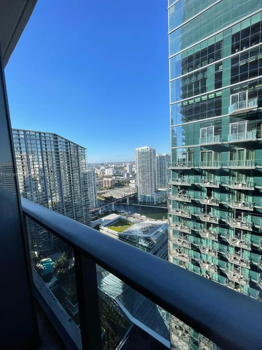805 S Miami Ave 4007, Miami, Florida 33130, Miami, Florida 33130, 1 Bedroom Bedrooms, ,2 BathroomsBathrooms,Residential Lease,For Rent,805 S Miami Ave 4007, Miami, Florida 33130,A11921018