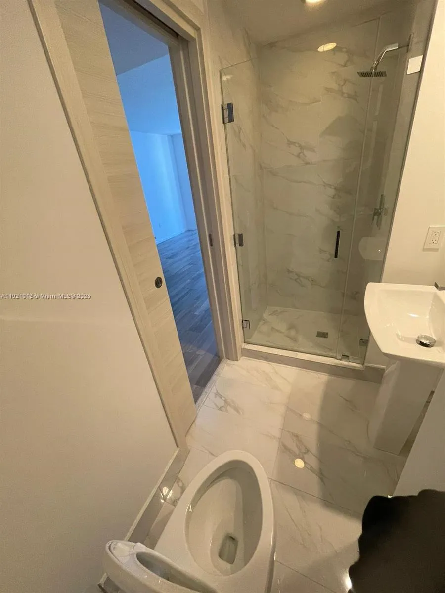 805 S Miami Ave 4007, Miami, Florida 33130, Miami, Florida 33130, 1 Bedroom Bedrooms, ,2 BathroomsBathrooms,Residential Lease,For Rent,805 S Miami Ave 4007, Miami, Florida 33130,A11921018