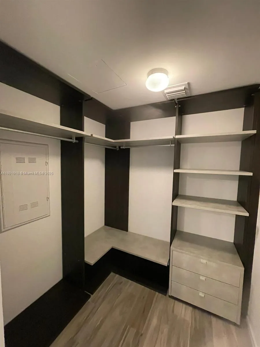 805 S Miami Ave 4007, Miami, Florida 33130, Miami, Florida 33130, 1 Bedroom Bedrooms, ,2 BathroomsBathrooms,Residential Lease,For Rent,805 S Miami Ave 4007, Miami, Florida 33130,A11921018