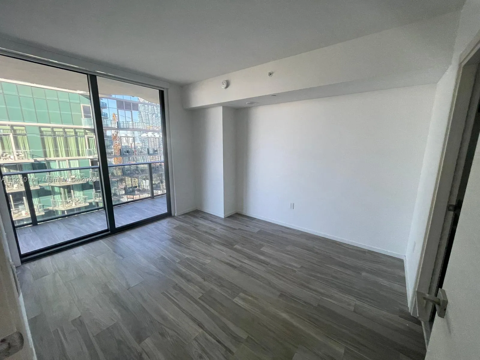 805 S Miami Ave 4007, Miami, Florida 33130, Miami, Florida 33130, 1 Bedroom Bedrooms, ,2 BathroomsBathrooms,Residential Lease,For Rent,805 S Miami Ave 4007, Miami, Florida 33130,A11921018