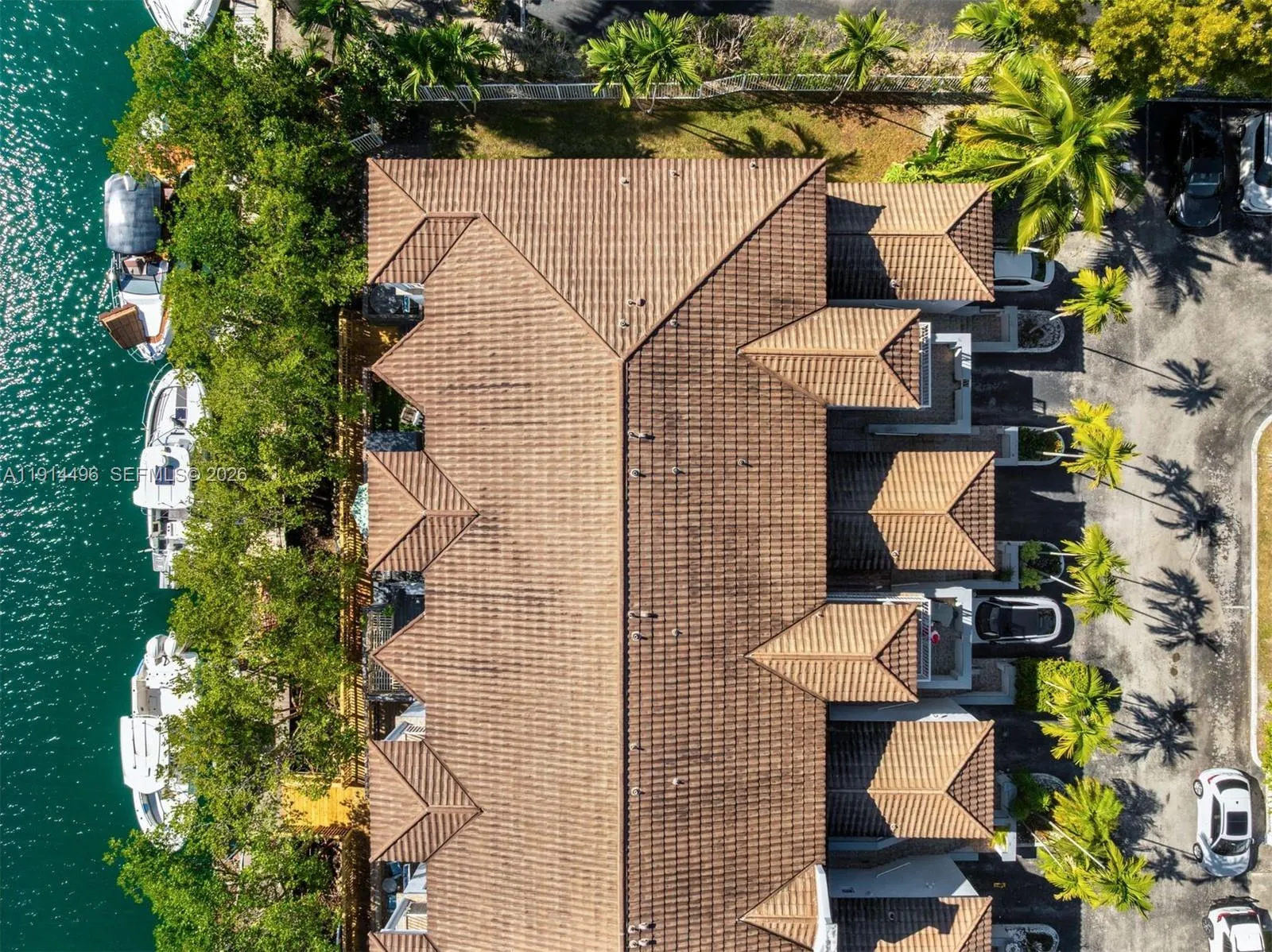 2404 Ne 135th St 2404, North Miami, Florida 33181, North Miami, Florida 33181, 3 Bedrooms Bedrooms, ,3 BathroomsBathrooms,Residential,For Sale,2404 Ne 135th St 2404, North Miami, Florida 33181,A11914496