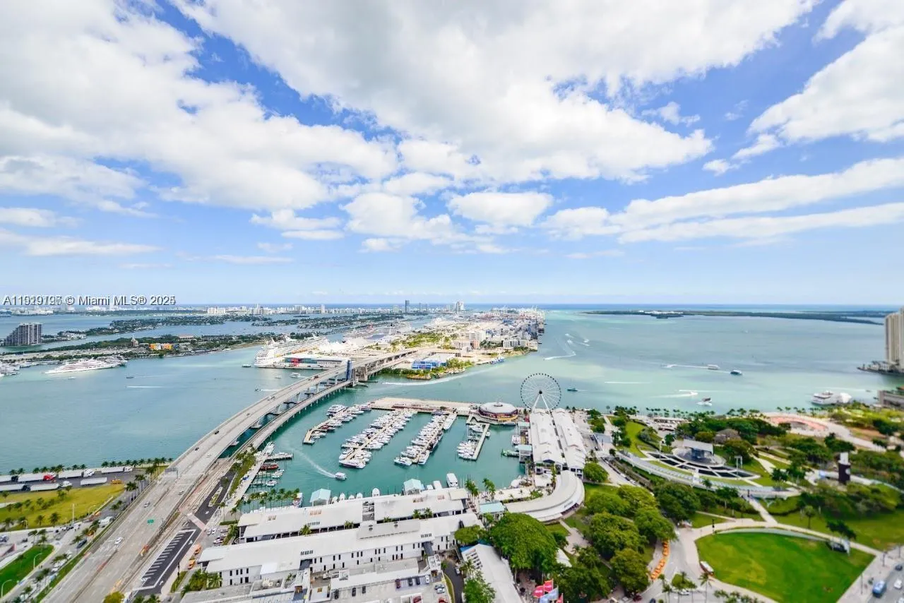 398 Ne 5th St 4210, Miami, Florida 33132, Miami, Florida 33132, 1 Bedroom Bedrooms, ,1 BathroomBathrooms,Residential,For Sale,398 Ne 5th St 4210, Miami, Florida 33132,A11919196