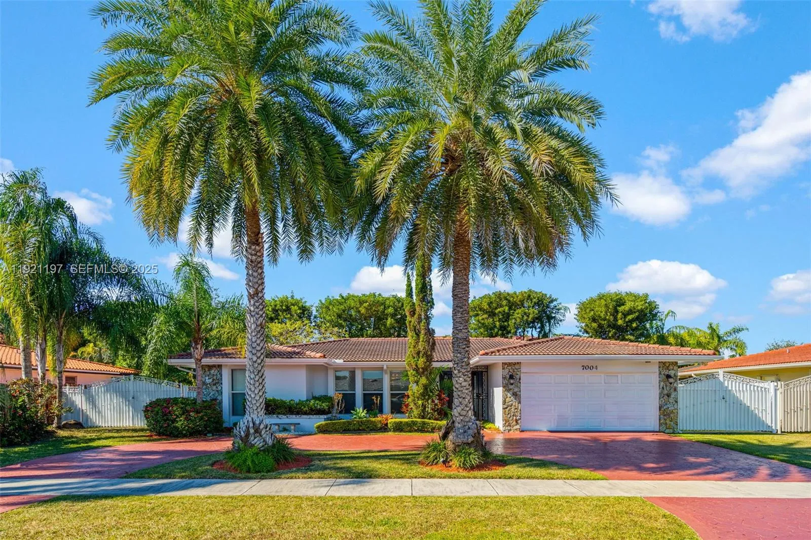 7004 Sw 139th Pl, Miami, Florida 33183, Miami, Florida 33183, 3 Bedrooms Bedrooms, ,2 BathroomsBathrooms,Residential,For Sale,7004 Sw 139th Pl, Miami, Florida 33183,A11921197 7004 Sw 139th Pl, Miami, Florida 33183, Miami, Florida 33183, 3 Bedrooms Bedrooms, ,2 BathroomsBathrooms,Residential,For Sale,7004 Sw 139th Pl, Miami, Florida 33183,A11921197