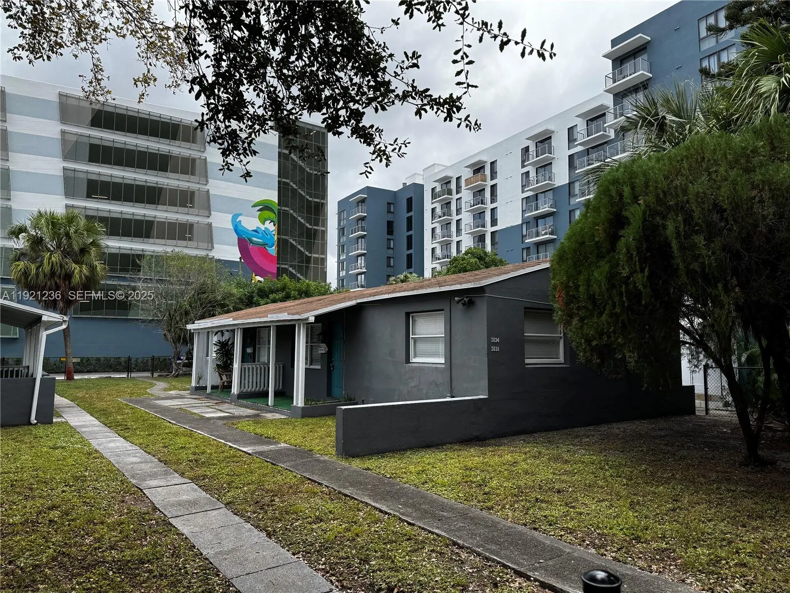 2034 Ne Taylor St, Hollywood, Florida 33020, Hollywood, Florida 33020, ,Residential Income,For Sale,2034 Ne Taylor St, Hollywood, Florida 33020,A11921236