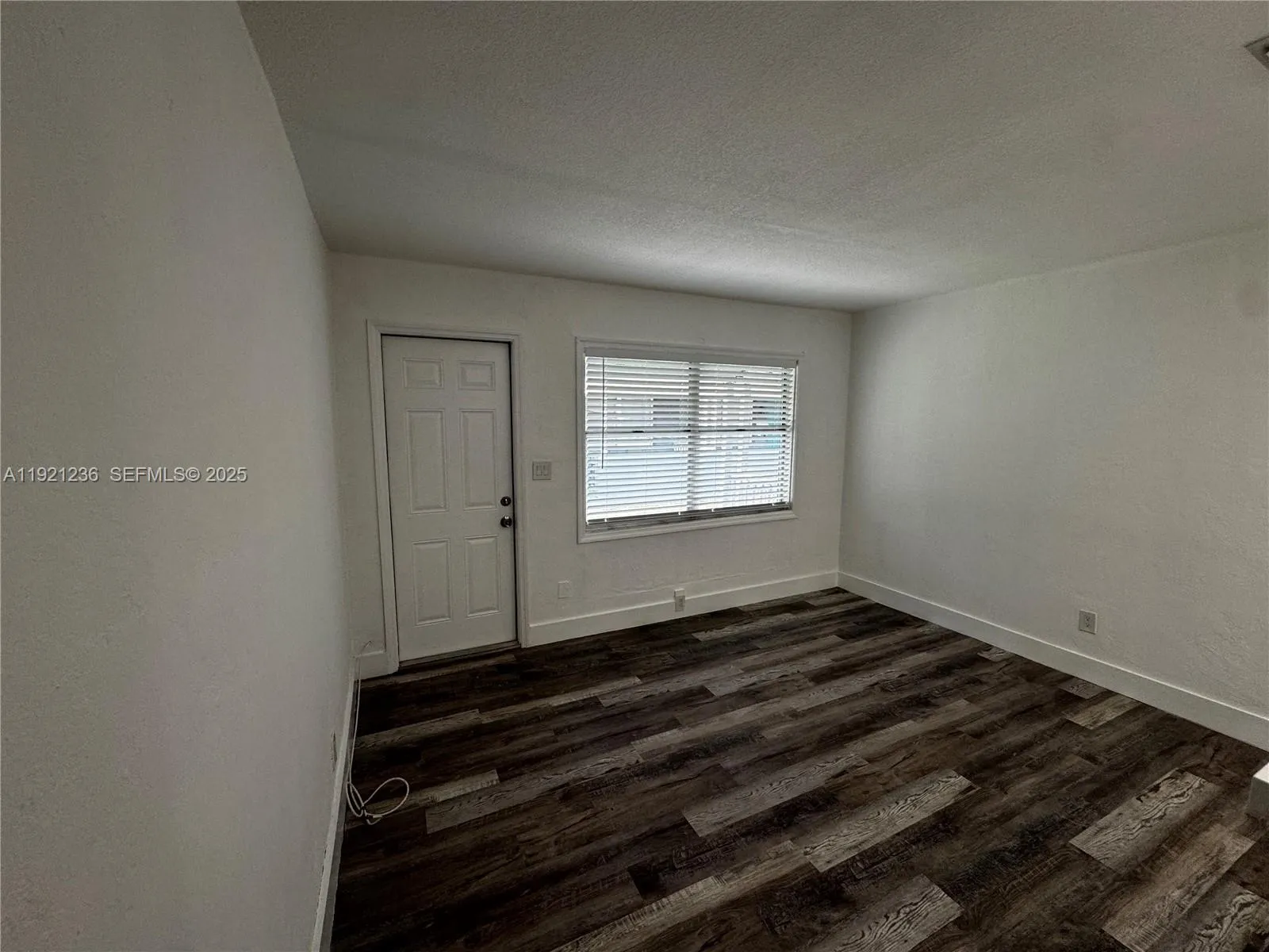2034 Ne Taylor St, Hollywood, Florida 33020, Hollywood, Florida 33020, ,Residential Income,For Sale,2034 Ne Taylor St, Hollywood, Florida 33020,A11921236