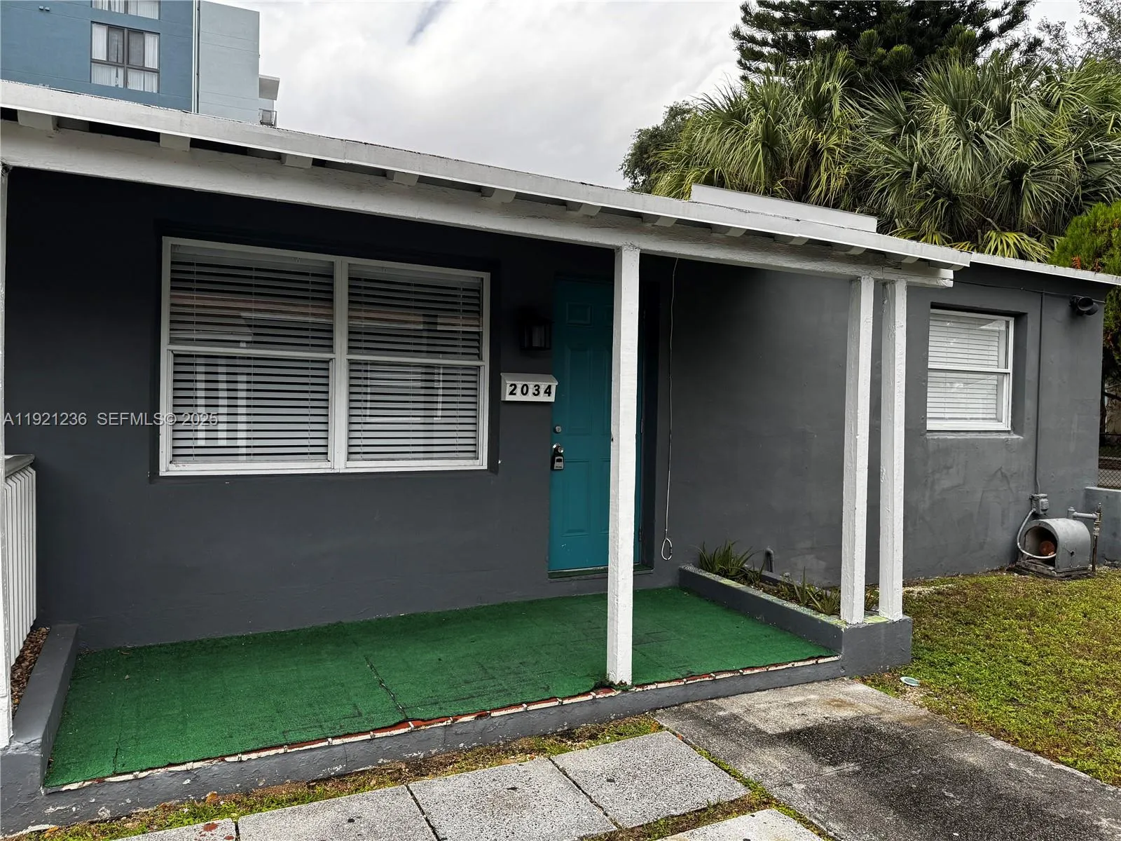 2034 Ne Taylor St, Hollywood, Florida 33020, Hollywood, Florida 33020, ,Residential Income,For Sale,2034 Ne Taylor St, Hollywood, Florida 33020,A11921236