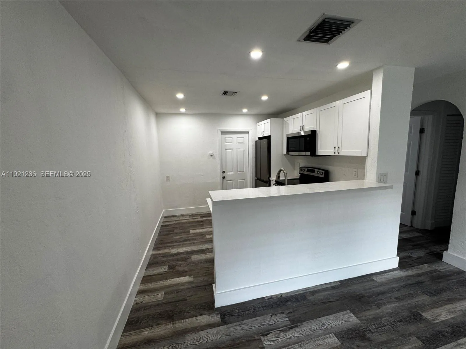 2034 Ne Taylor St, Hollywood, Florida 33020, Hollywood, Florida 33020, ,Residential Income,For Sale,2034 Ne Taylor St, Hollywood, Florida 33020,A11921236