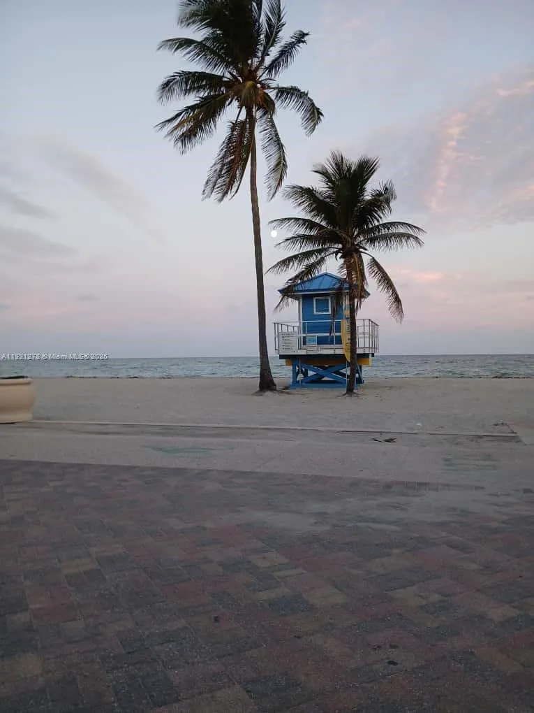 322 Nebraska St 1, Hollywood, Florida 33019, Hollywood, Florida 33019, 1 Bedroom Bedrooms, ,1 BathroomBathrooms,Residential Lease,For Rent,322 Nebraska St 1, Hollywood, Florida 33019,A11921278